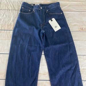 NWT Levis Premium HighWaist Cropped Wide Leg Dark